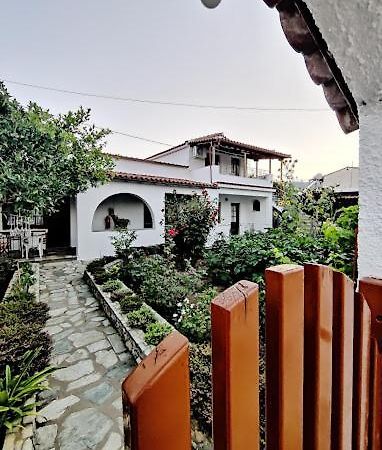 Amalia Studios Skiathos Bagian luar foto