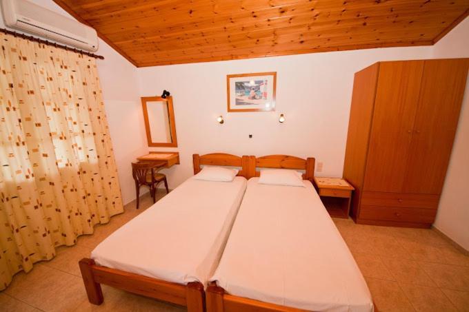 Amalia Studios Skiathos Bagian luar foto